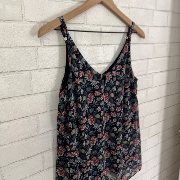 CABI Flirt Floral Navy Cami Tank Top Style 5224 - Picture 3 of 9
